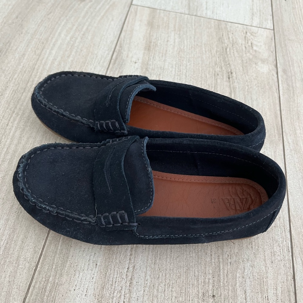 Boys navy suede loafers size 31